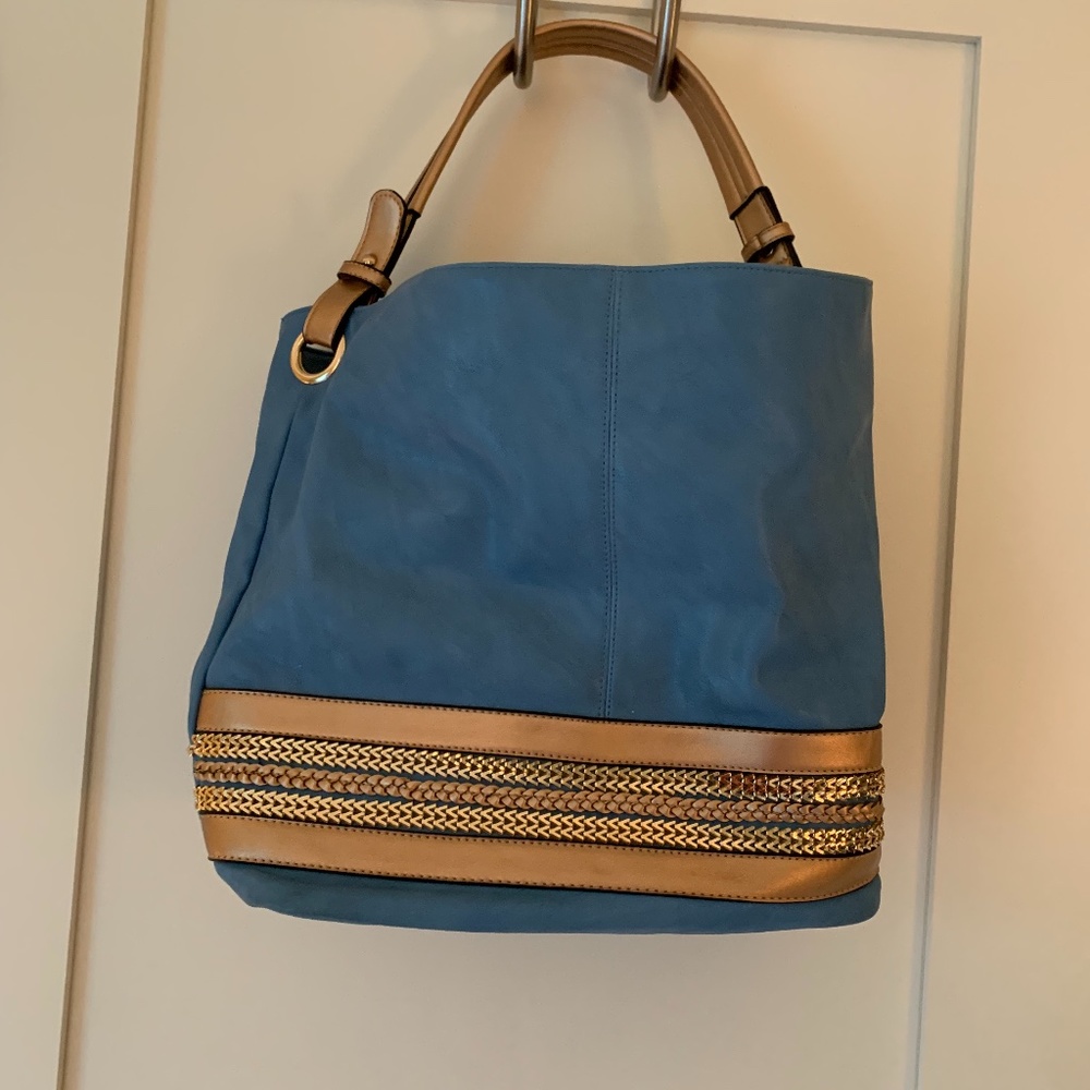 PLEATHER BLUE AND GOLD TRIM TOTE BAG/PURSE ZIPPERED